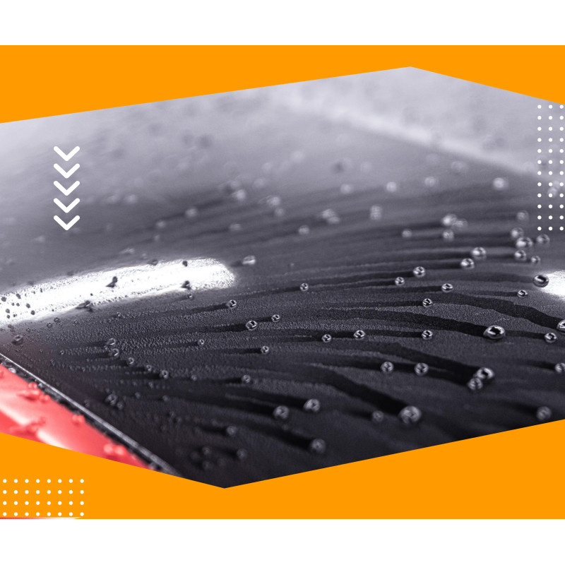 Advanced Sealing Service: Hydrophobic Car Body